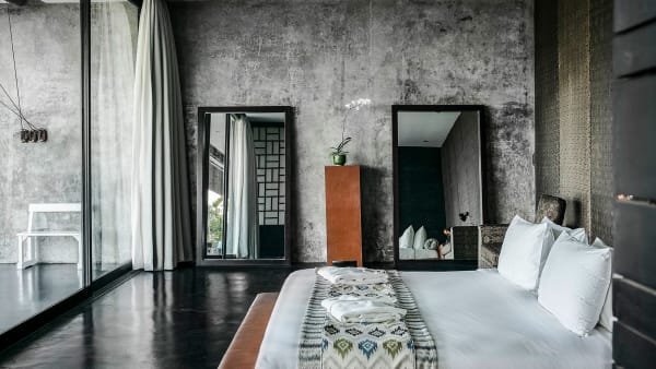 Villa Mana - Upstairs master bedroom decor